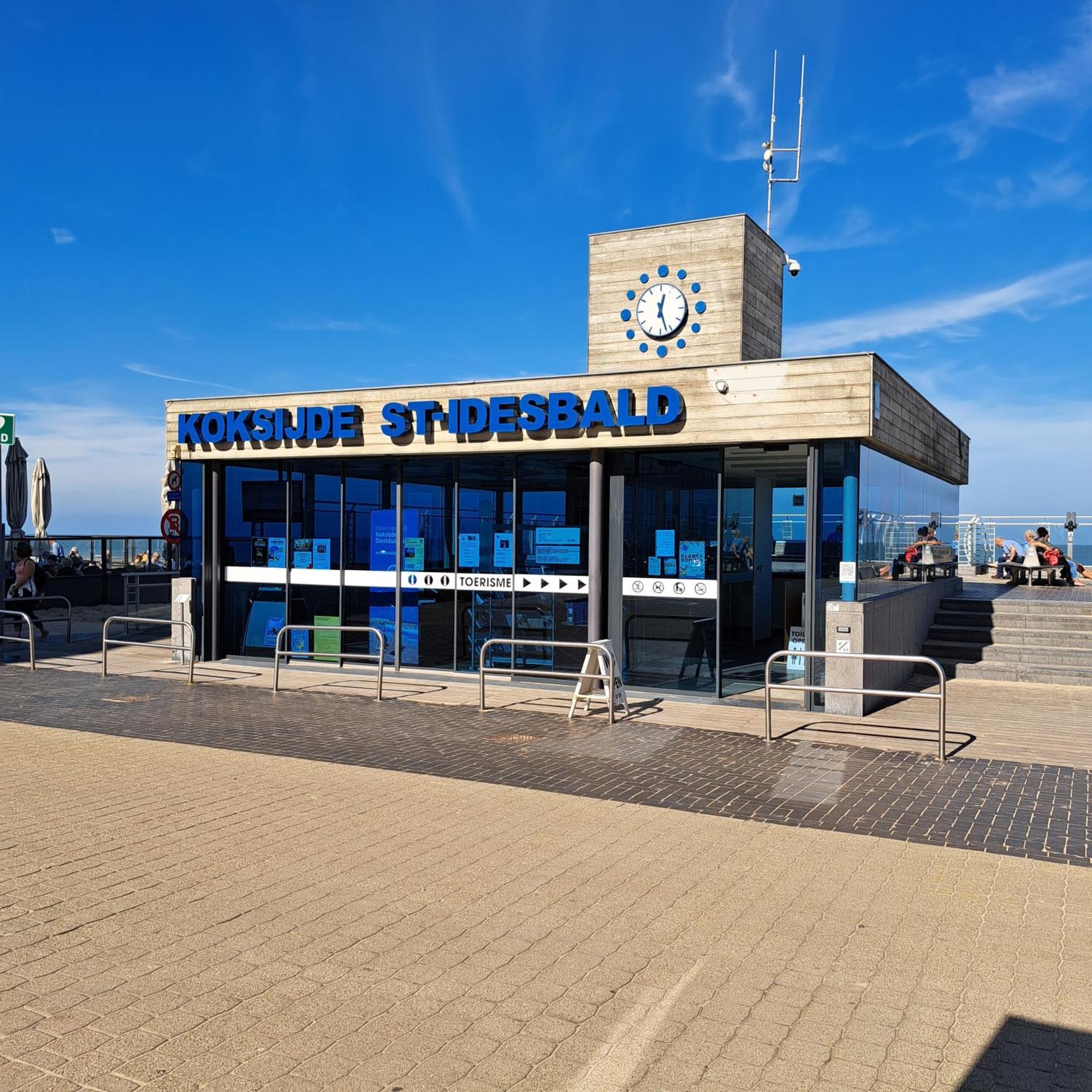 Appartement Residentie Amadeus Met Garage Sint-Idesbald Zewnętrze zdjęcie