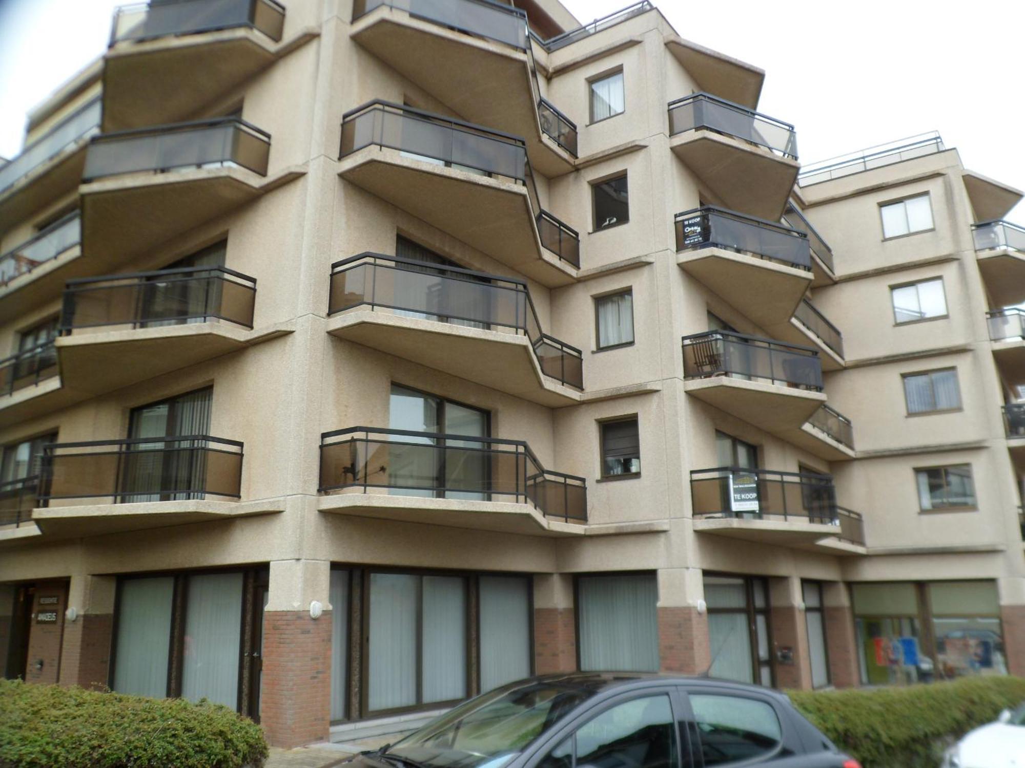 Appartement Residentie Amadeus Met Garage Sint-Idesbald Zewnętrze zdjęcie